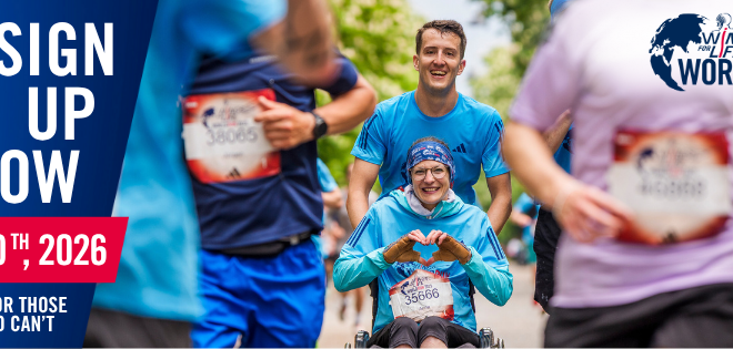 Biegacze i uczestnicy na wózkach startujący razem w Wings for Life World Run